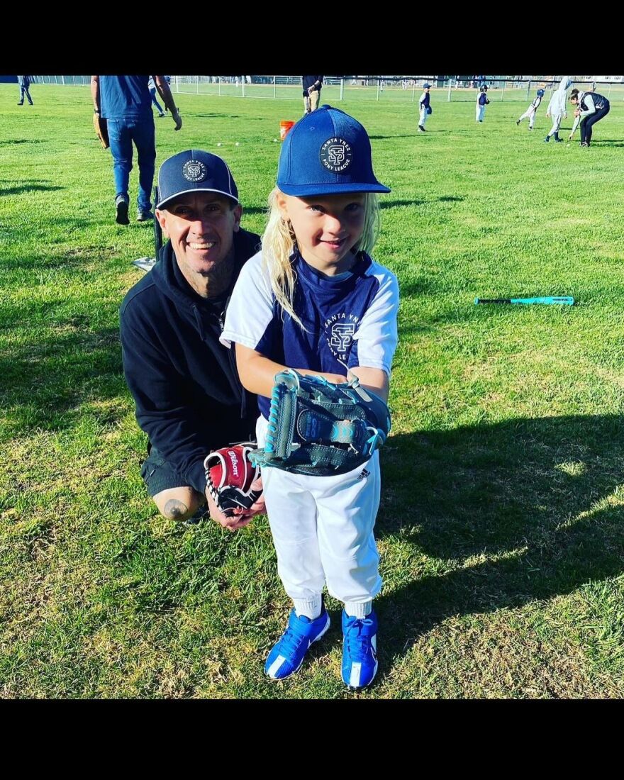 Πινκ για τον σύζυγό της: Χρόνια πολλά σε αυτόν τον όμορφο, υπομονετικό, στοργικό άντρα