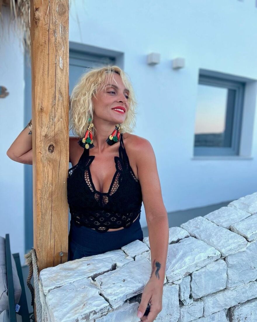 Ελεωνόρα Ζουγανέλη – Νίκος Συρίγος: Ταξίδι στην Αστυπάλαια για το ζευγάρι