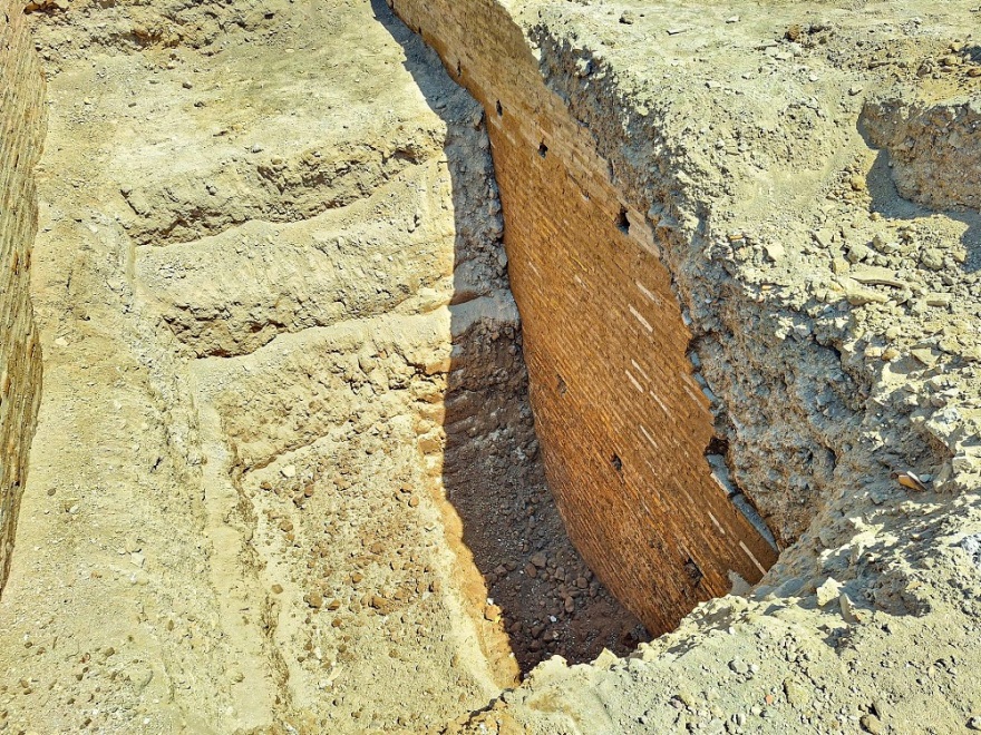 Ιταλία: Ανασκαφές αποκάλυψαν απομεινάρια μεσαιωνικού παλατιού που ζούσαν οι Πάπες πριν πάνε στο Βατικανό - Φωτογραφίες