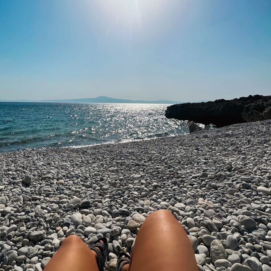 Δανάη Μπάρκα: Τα καλοκαιρινά στιγμιότυπα στο Instagram - Δεν είμαι εκεί αλλά τα βλέπω για να πάρω δύναμη, γράφει