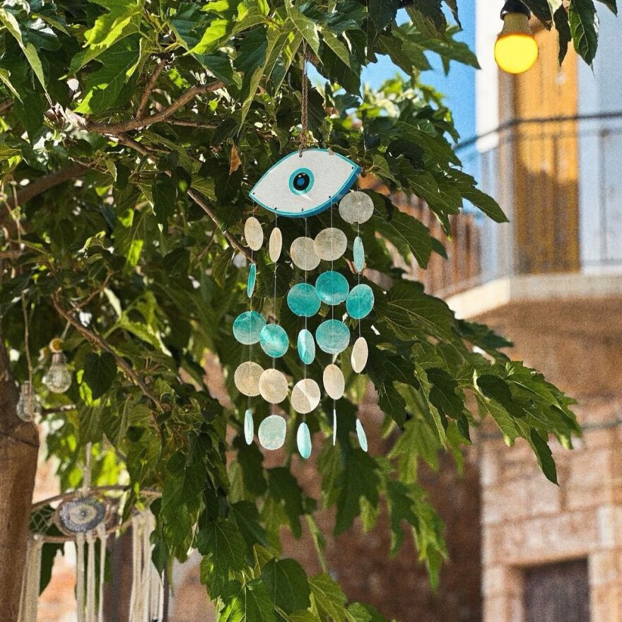 Δανάη Μπάρκα: Τα καλοκαιρινά στιγμιότυπα στο Instagram - Δεν είμαι εκεί αλλά τα βλέπω για να πάρω δύναμη, γράφει