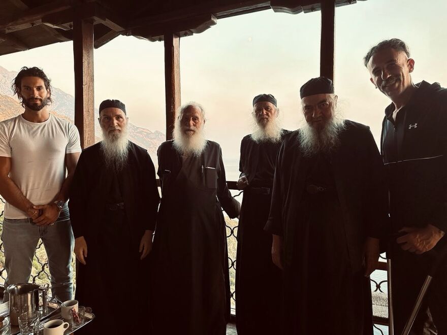Γιώργος Καράβας: Επισκέφτηκε το Άγιο Όρος - Δείτε φωτογραφίες