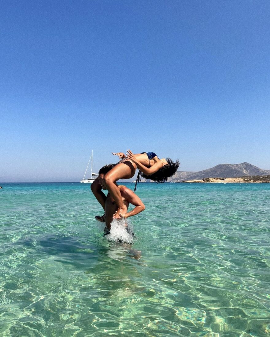 Ευγενία Σαμαρά: Γνήσια, μαυρισμένη, γεμάτη από αλάτι, έγραψε στην ανάρτησή της 