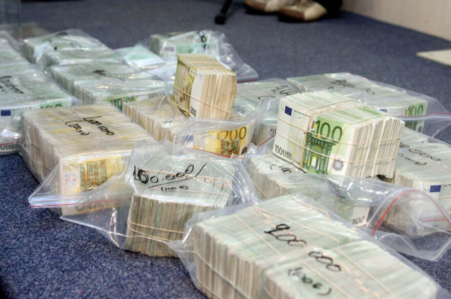 Βασίλης Παλαιοκώστας: «Θέλουμε να κοιμηθούμε στο κρατητήριο μόνο γι’ απόψε» - Το δεύτερο βιβλίο του φυγά