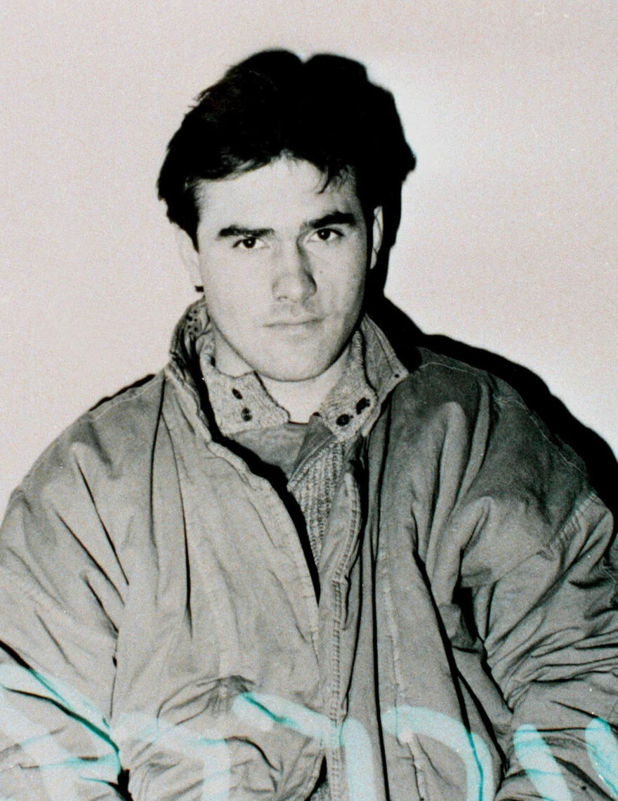 Βασίλης Παλαιοκώστας: «Θέλουμε να κοιμηθούμε στο κρατητήριο μόνο γι’ απόψε» - Το δεύτερο βιβλίο του φυγά