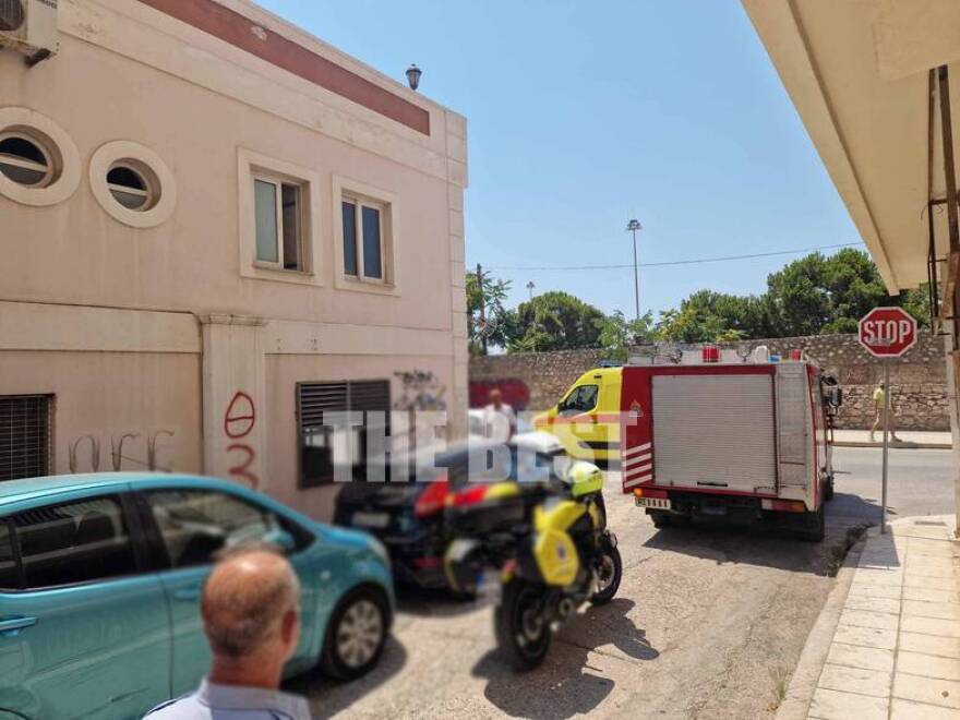 Πάτρα: Ξεκόλλησε τμήμα οροφής σε ενοικιαζόμενο δωμάτιο και καταπλάκωσε νεαρό