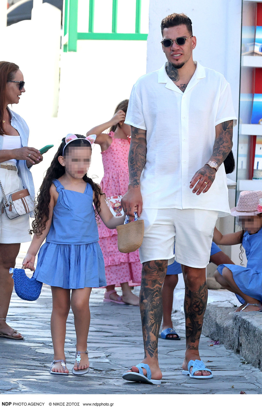 Έντερσον Μοράες: Οι βόλτες στη Μύκονο με την οικογένειά του