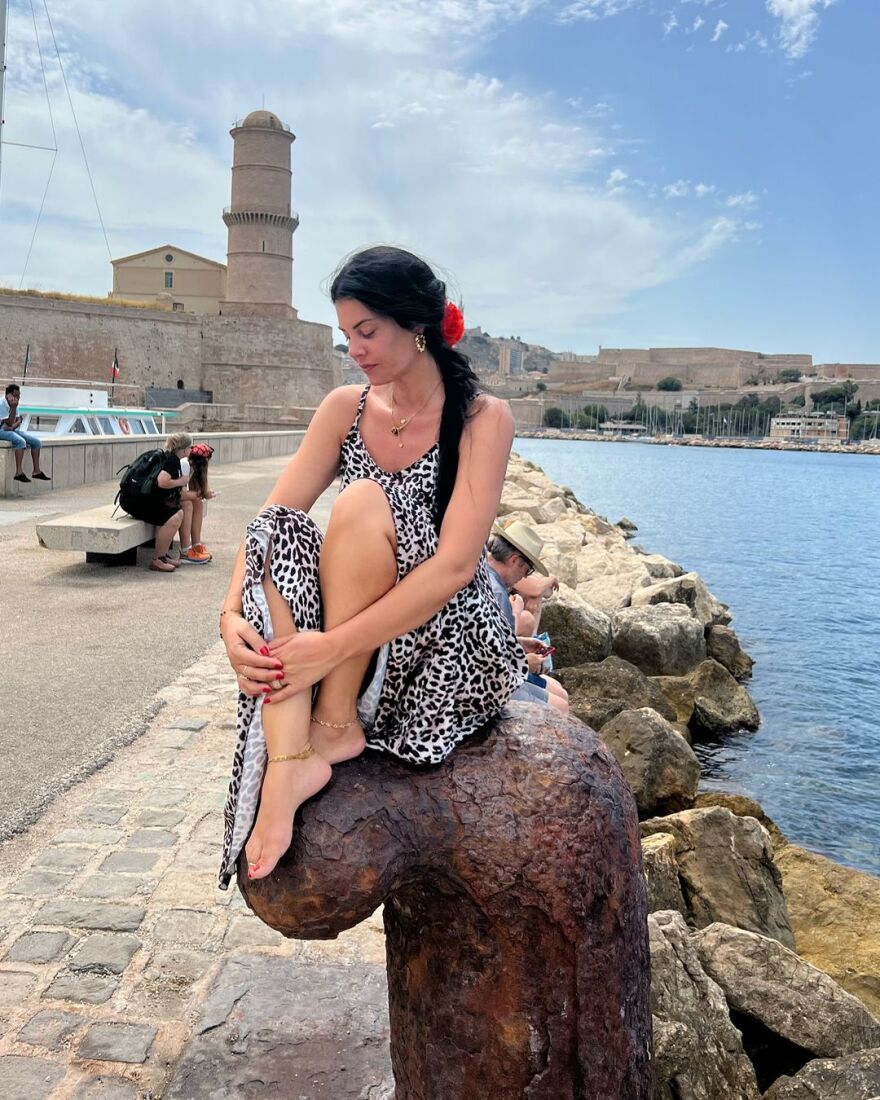 Μαρία Κορινθίου: Απολαμβάνει τις διακοπές της στη Μασσαλία