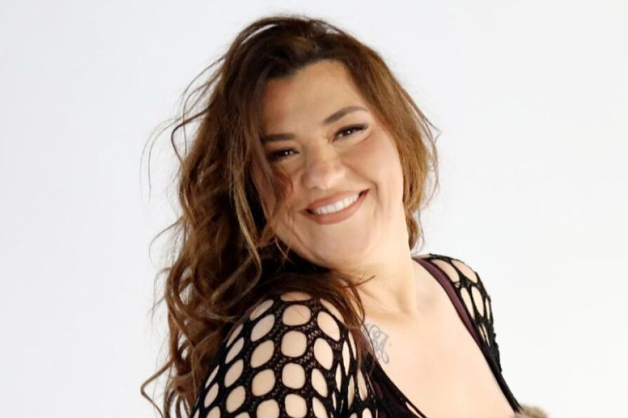 Κανάλια: Ψάχνουν πανελίστες εν μέσω καύσωνα