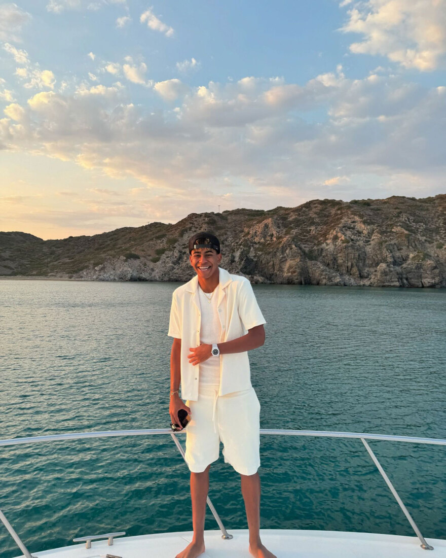 Λαμίν Γιαμάλ: Νέες φωτογραφίες από τις διακοπές στην Ελλάδα - Το αινιγματικό μήνυμα για τη Ρεάλ Μαδρίτης, σε μία από αυτές