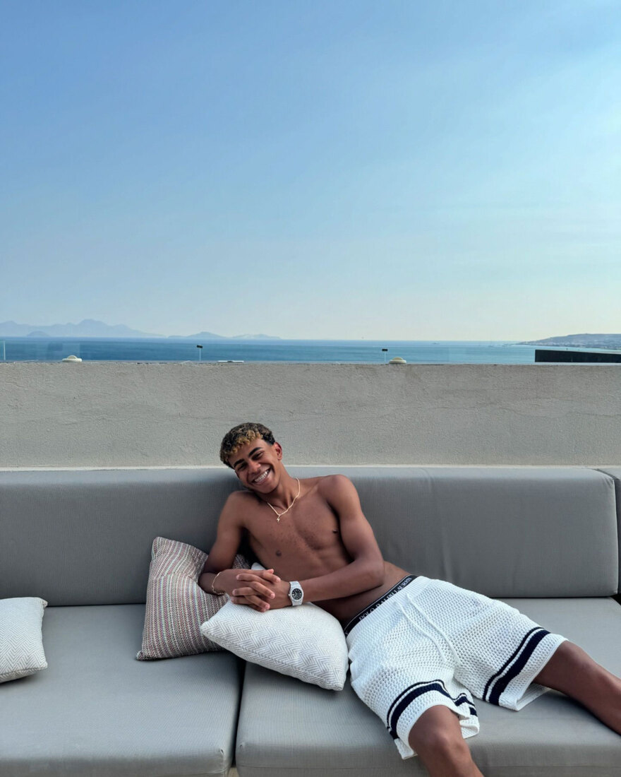 Λαμίν Γιαμάλ: Νέες φωτογραφίες από τις διακοπές στην Ελλάδα - Το αινιγματικό μήνυμα για τη Ρεάλ Μαδρίτης, σε μία από αυτές