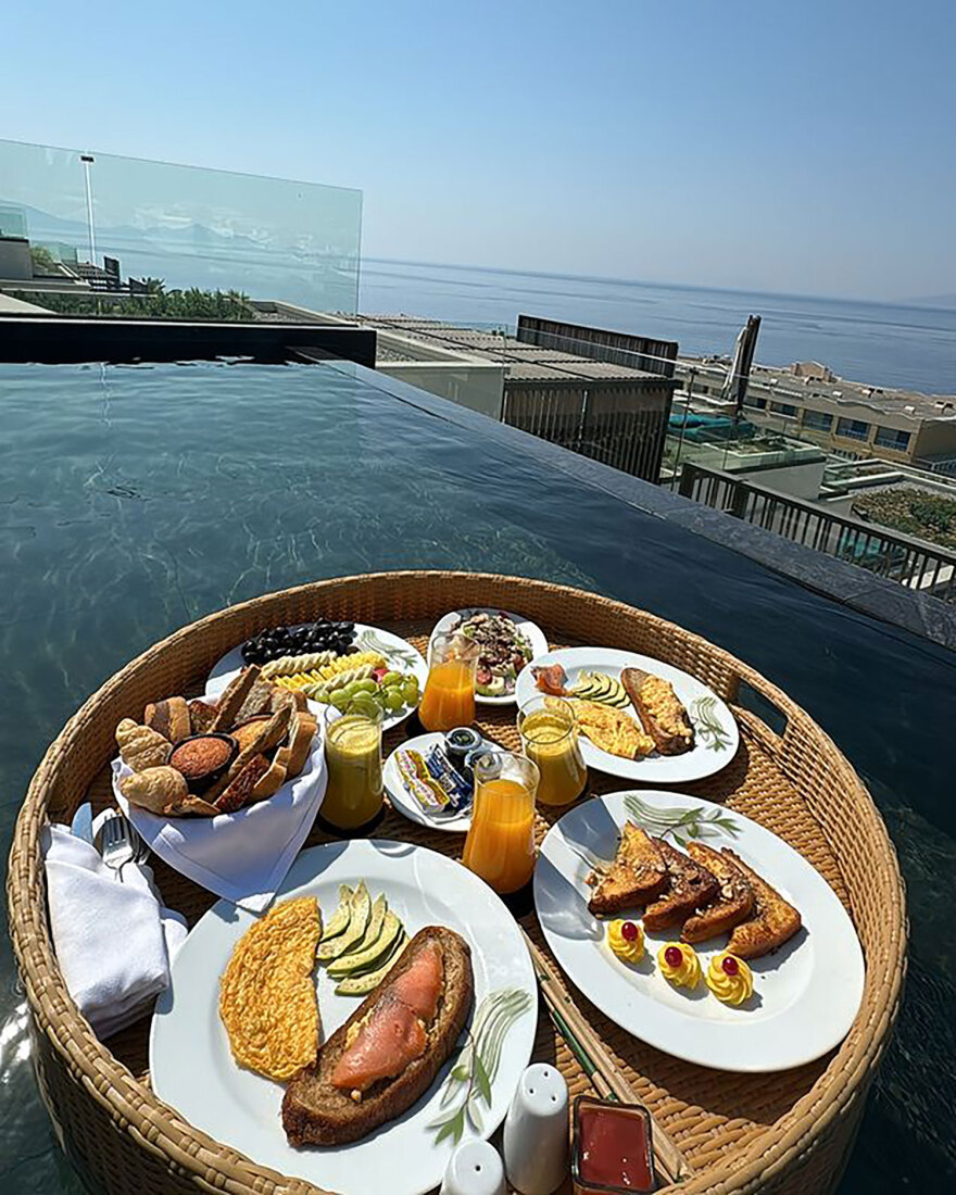 Λαμίν Γιαμάλ: Νέες φωτογραφίες από τις διακοπές στην Ελλάδα - Το αινιγματικό μήνυμα για τη Ρεάλ Μαδρίτης, σε μία από αυτές