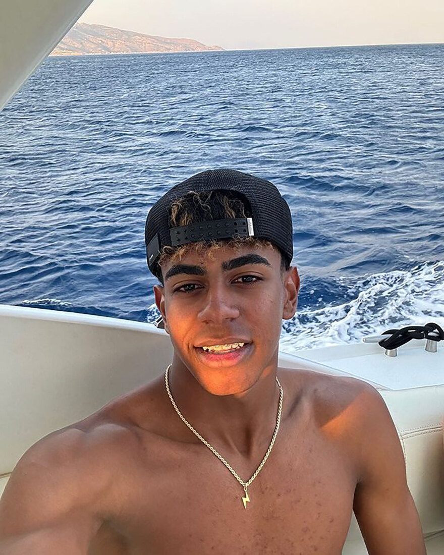 Λαμίν Γιαμάλ: Νέες φωτογραφίες από τις διακοπές στην Ελλάδα - Το αινιγματικό μήνυμα για τη Ρεάλ Μαδρίτης, σε μία από αυτές