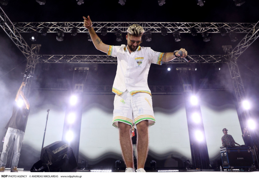 Ελένη Φουρέιρα: Αποθεώθηκε στο κατάμεστο Κατράκειο - Δείτε βίντεο και φωτογραφίες