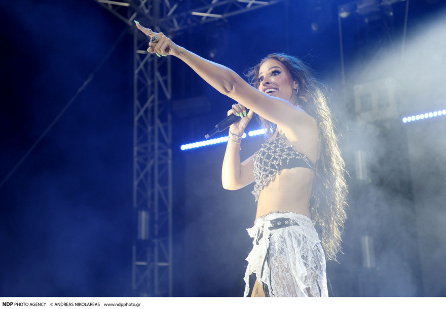 Ελένη Φουρέιρα: Αποθεώθηκε στο κατάμεστο Κατράκειο - Δείτε βίντεο και φωτογραφίες