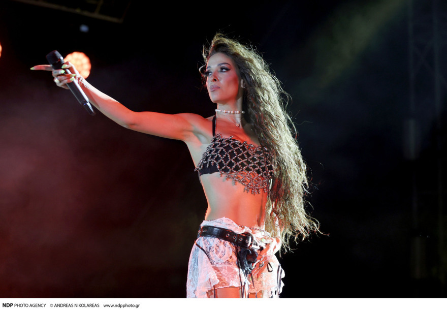 Ελένη Φουρέιρα: Αποθεώθηκε στο κατάμεστο Κατράκειο - Δείτε βίντεο και φωτογραφίες