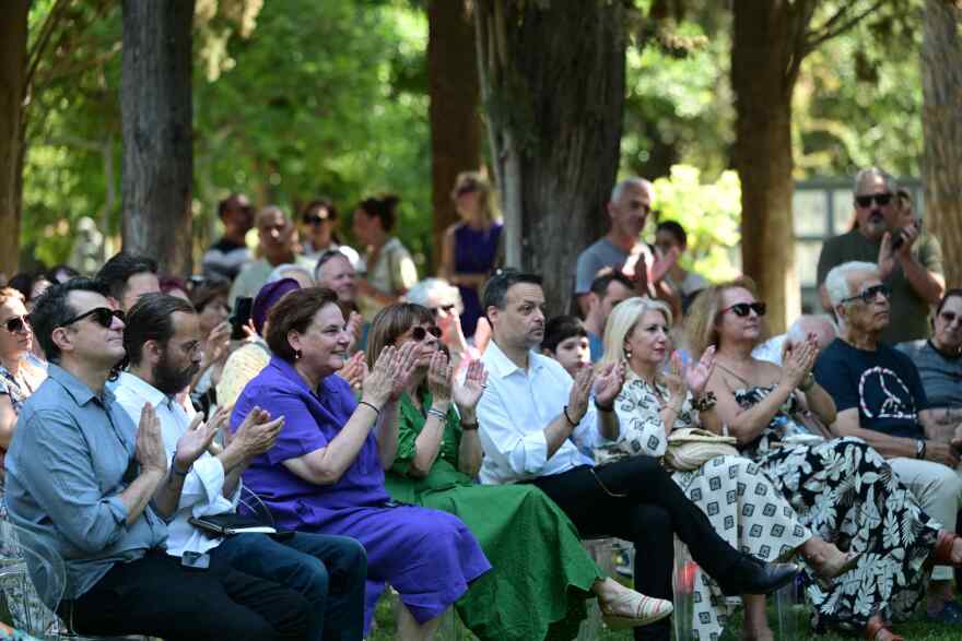 Με μεγάλη συμμετοχή οι εκδηλώσεις στον κήπο του Προεδρικού για τα 50 χρόνια από την αποκατάσταση της Δημοκρατίας 
