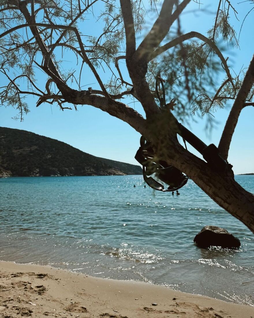 Κλέλια Ανδριολάτου: Το φωτογραφικό άλμπουμ της από τη Σίφνο 