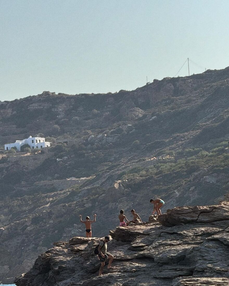 Γαρυφαλλιά Καληφώνη: Τα φιλιά με τον Χρήστο Μάστορα στις διακοπές τους στη Σίφνο