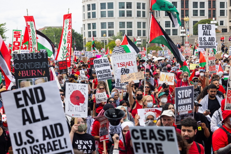 ΗΠΑ: Επεισόδια και χιλιάδες διαδηλωτές κατά του Νετανιάχου έξω από το Καπιτώλιο - «Χρήσιμους ηλίθιους του Ιράν» τους χαρακτήρισε ο Ισραηλινός πρωθυπουργός