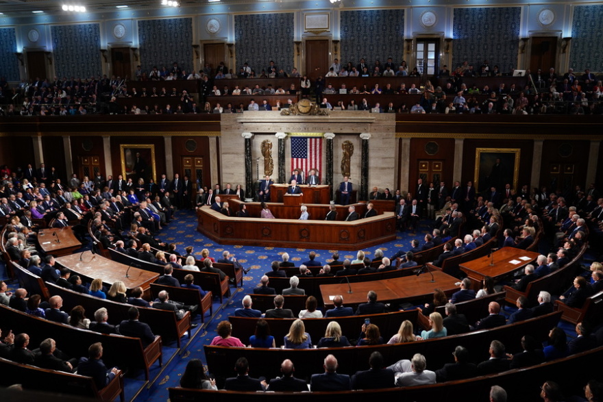 ΗΠΑ: Επεισόδια και χιλιάδες διαδηλωτές κατά του Νετανιάχου έξω από το Καπιτώλιο - «Χρήσιμους ηλίθιους του Ιράν» τους χαρακτήρισε ο Ισραηλινός πρωθυπουργός