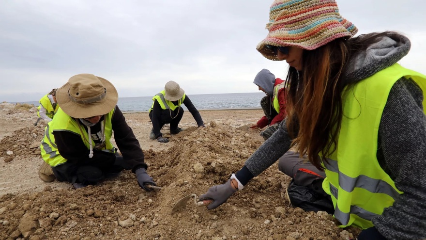 Εισβολή στην Κύπρο 1974: Ένα δόντι ήταν ό,τι απέμεινε από δυο αγνοούμενα αδέλφια - Οι ανατριχιαστικές ιστορίες