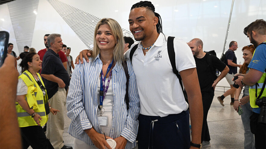 Ολυμπιακοί Αγώνες 2024: Αναχώρησε γεμάτη χαμόγελα για το Παρίσι η ελληνική αποστολή - Δείτε φωτογραφίες