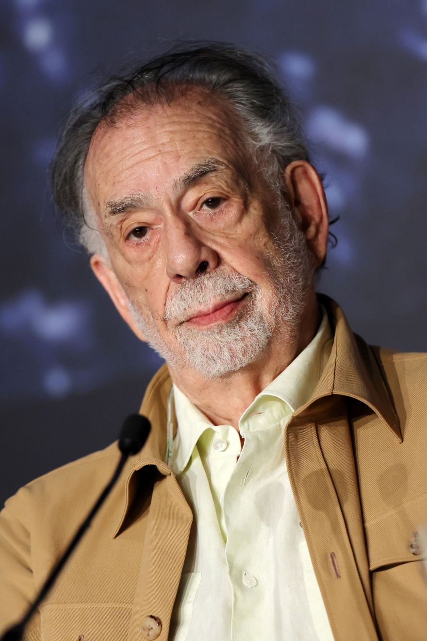 Φράνσις Φορντ Κόπολα: Βίντεο δείχνει τον σκηνοθέτη να φιλάει κομπάρσες στα γυρίσματα του Megalopolis