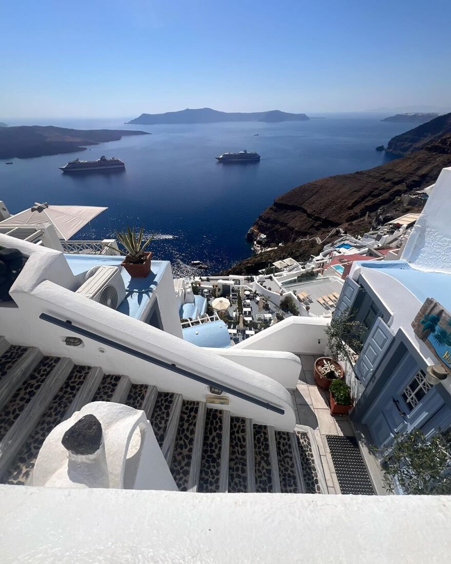 Ήβη Αδάμου: Οι φωτογραφίες με την κόρη της στη Σαντορίνη - Με την πριγκίπισσά μου, έγραψε