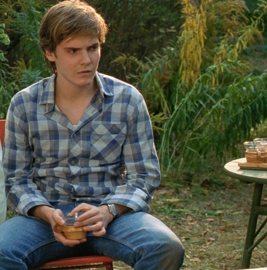 Ο Ντάνιελ Μπρουλ αποδεικνύεται ένας από τους πιο ευέλικτους ηθοποιούς της γενιάς του