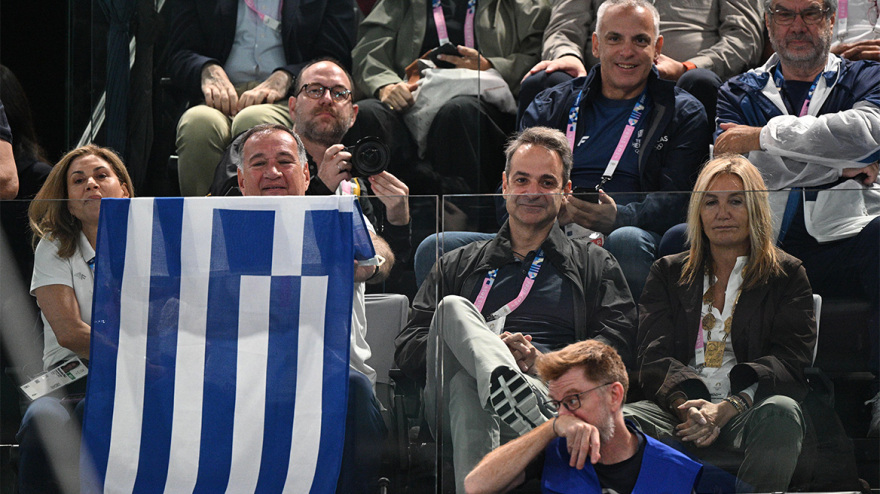 Παρίσι 2024: Θερμό χαιρετισμό με την Τζιλ Μπάιντεν είχε ο Μητσοτάκης στον αγώνα του Πετρούνια