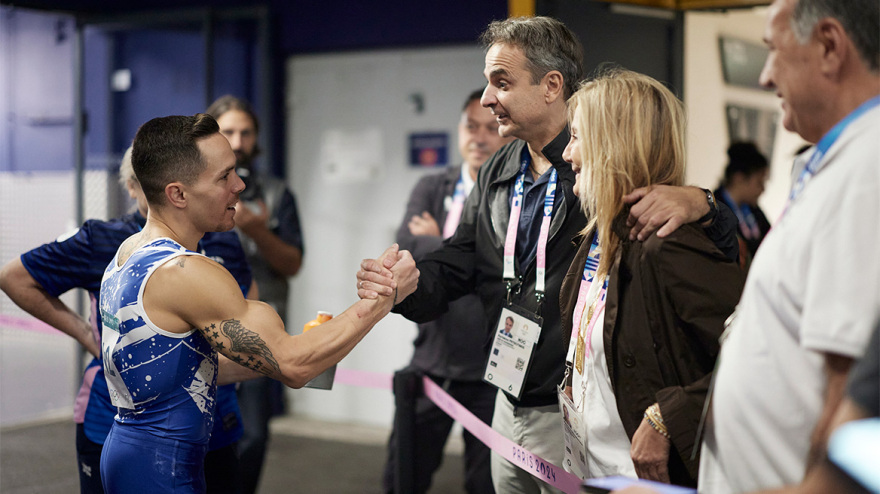 Παρίσι 2024: Θερμό χαιρετισμό με την Τζιλ Μπάιντεν είχε ο Μητσοτάκης στον αγώνα του Πετρούνια