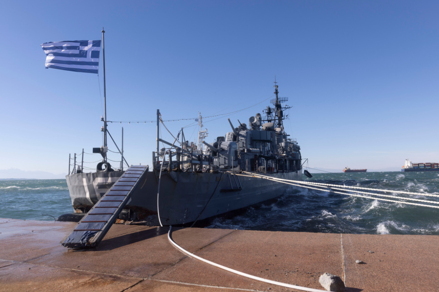 Θεσσαλονίκη: Στη Σαλαμίνα για την πλήρη αποκατάσταση των ζημιών θα μεταφερθεί το αντιτορπιλικό «Βέλος»