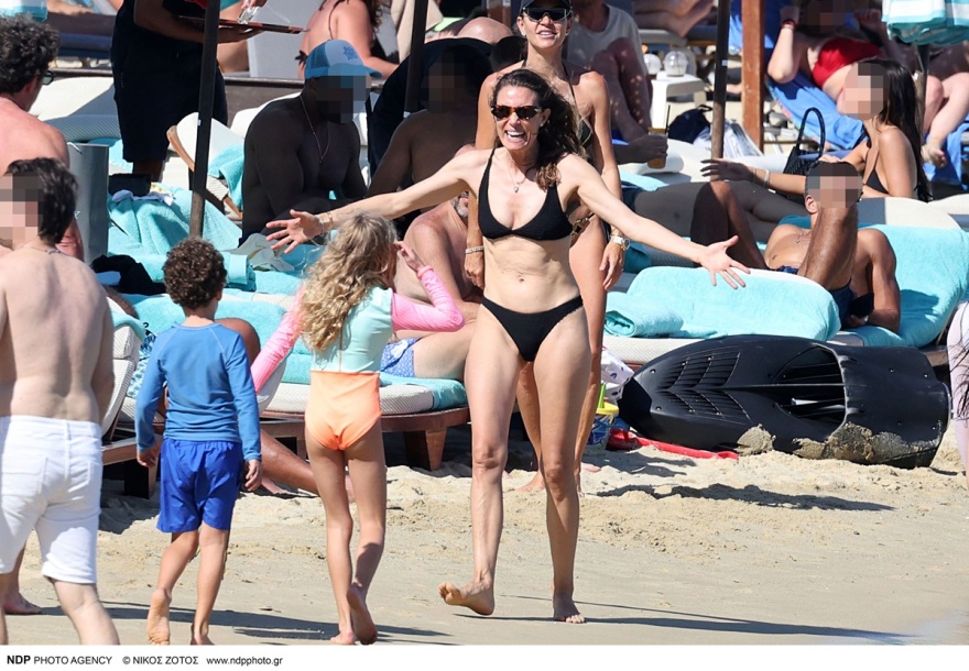 Βίκυ Καγιά και Ηλίας Κρασσάς ερωτευμένοι στη Μύκονο