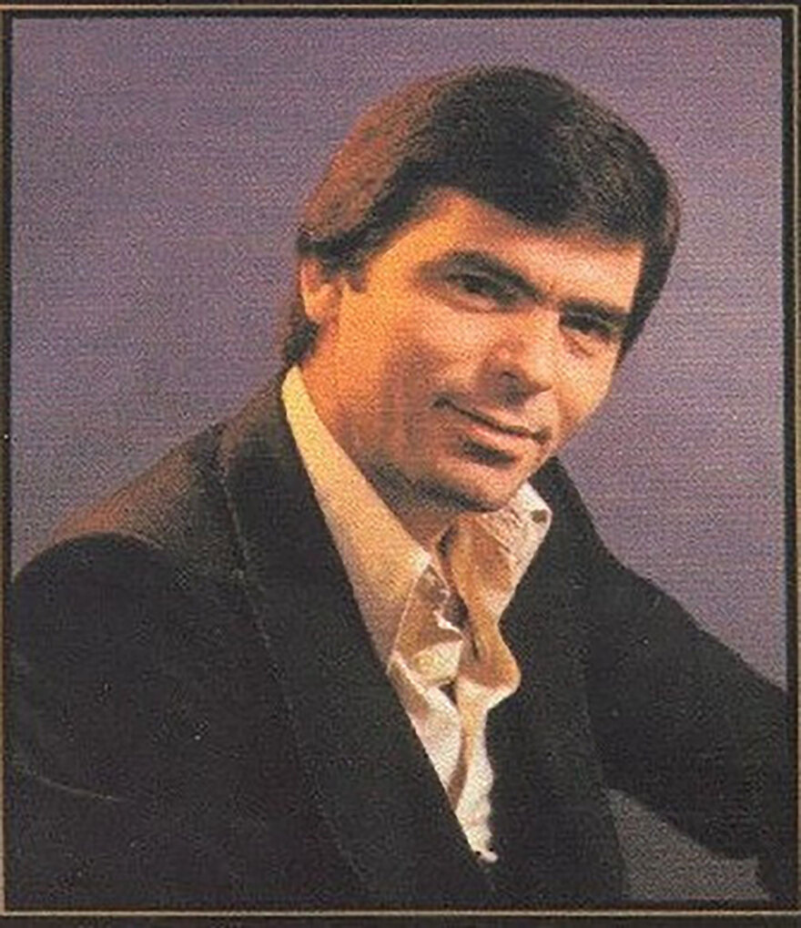 Γιώργος και Ηρακλής: Οι ... Παπασιδέρηδες του ελληνικού τραγουδιού