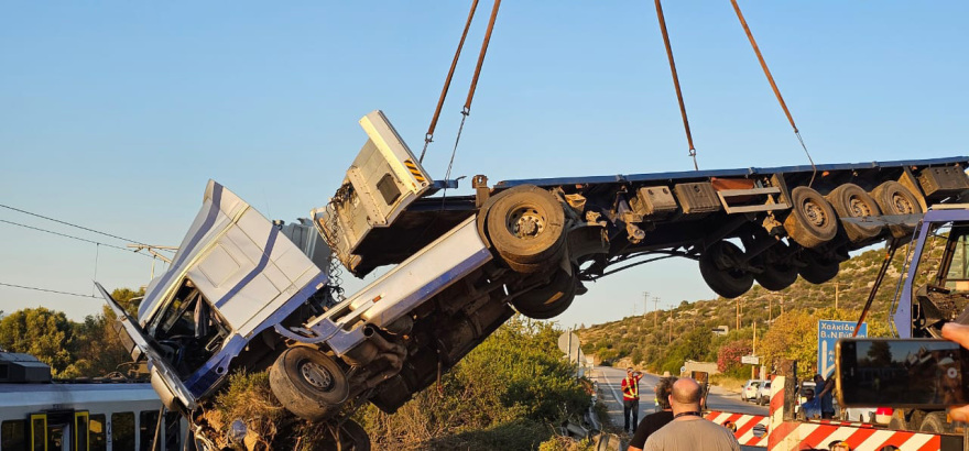 Αυλίδα: Δικάζεται σήμερα ο οδηγός του φορτηγού που συγκρούστηκε με τον Προαστιακό