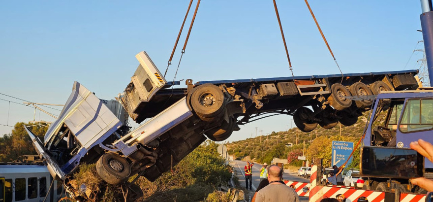Αυλίδα: Δικάζεται σήμερα ο οδηγός του φορτηγού που συγκρούστηκε με τον Προαστιακό