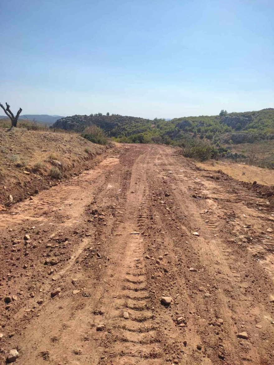 Νέες αντιπυρικές ζώνες άνοιξε στον Μαραθώνα η Πολιτική Προστασία - Δείτε φωτογραφίες 