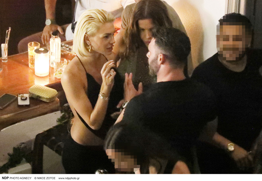 Αλεξάνδρα Παναγιώταρου: Με τη μητέρα της στη Μύκονο