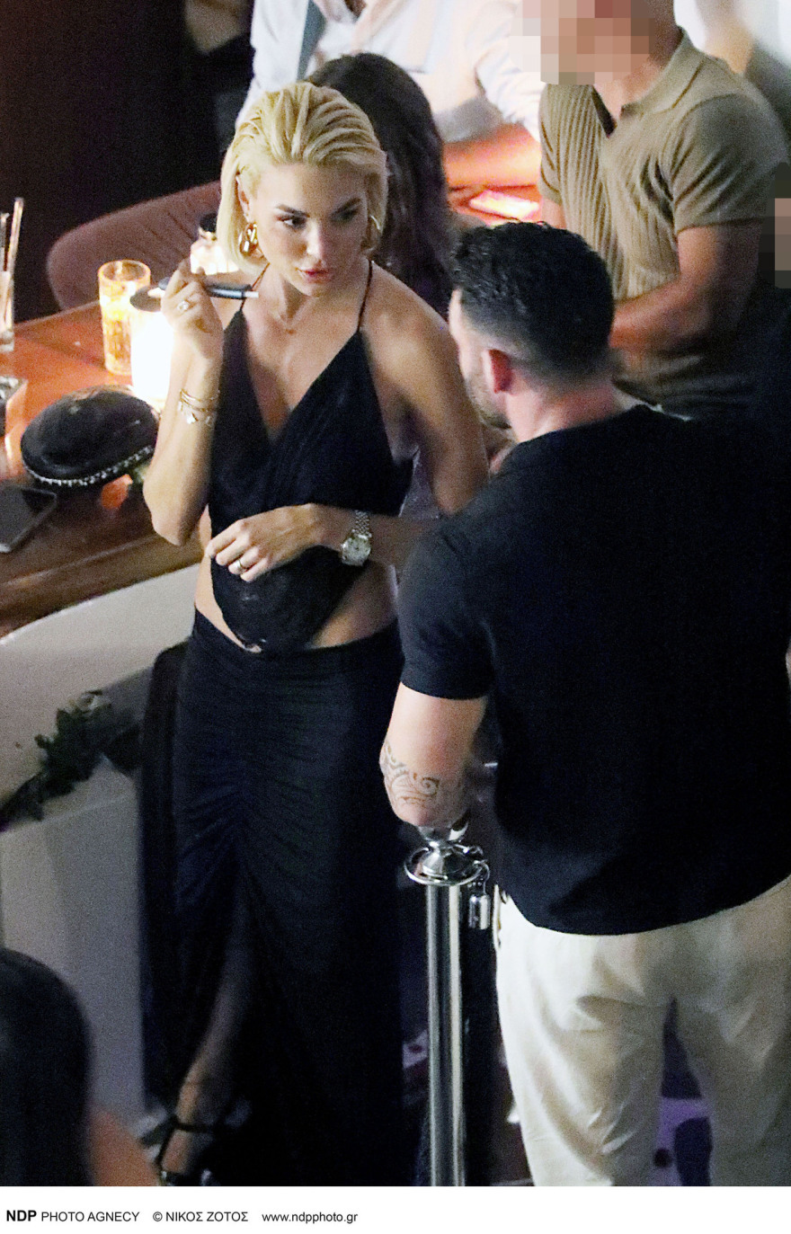 Αλεξάνδρα Παναγιώταρου: Με τη μητέρα της στη Μύκονο