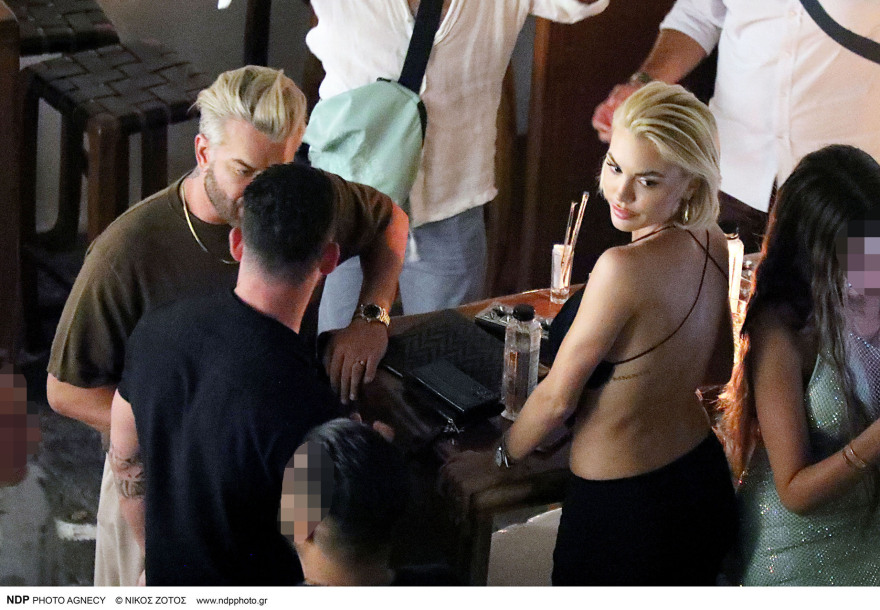 Αλεξάνδρα Παναγιώταρου: Με τη μητέρα της στη Μύκονο