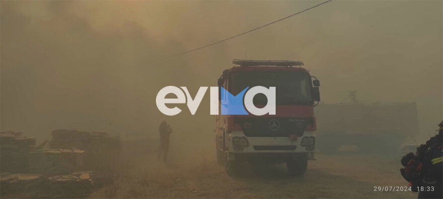 Χωρίς ενεργό μέτωπο η φωτιά στην Εύβοια - Μάχη με τις διάσπαρτες εστίες