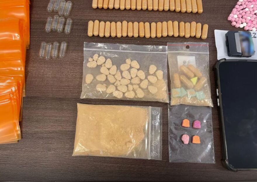 Μύκονος: Αρνείται τις κατηγορίες για συμμετοχή στο κύκλωμα ναρκωτικών η DJ - Ολόκληρη η απολογία της 