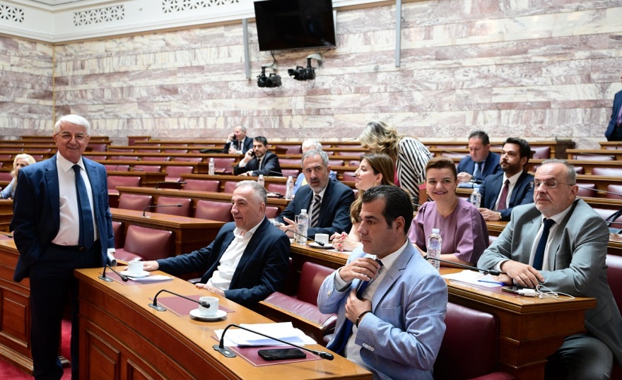 Παρακολουθήσεις: Απορρίφθηκε το αίτημα της αντιπολίτευσης στην Επιτροπή Θεσμών και Διαφάνειας