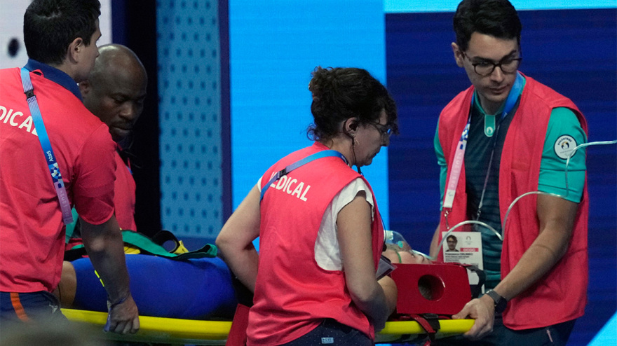 Ολυμπιακοί Αγώνες 2024: Κατέρρευσε 21χρονη κολυμβήτρια από τη Σλοβακία μετά τον αγώνα