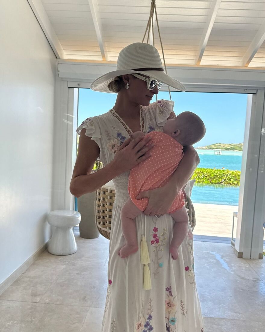 Πάρις Χίλτον: Τα οικογενειακά στιγμιότυπα από τις διακοπές της