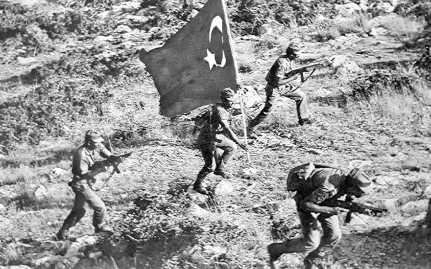 Η αποχώρηση της Ελλάδας από το στρατιωτικό σκέλος του ΝΑΤΟ το 1974 και ο απόηχός της