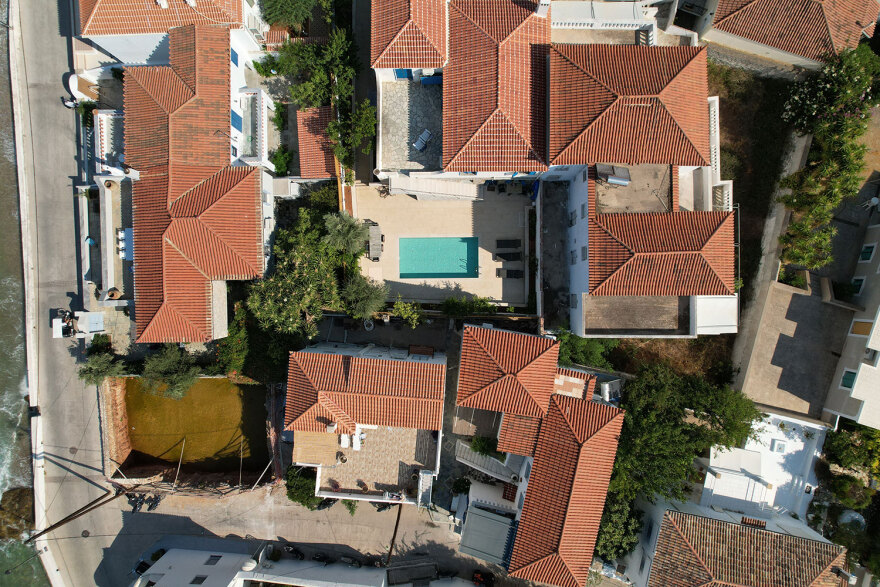 Η παράνομη και αυθαίρετη πισίνα του Κασσελάκη  στις Σπέτσες - Βίντεο, φωτογραφίες