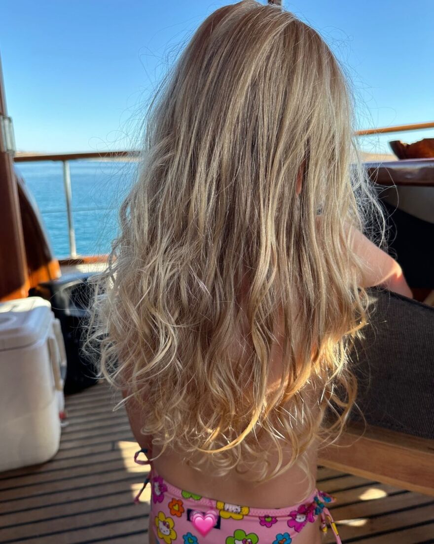 Κιάρα Φεράνι: Απολαμβάνει το καλοκαίρι της στη Μύκονο 