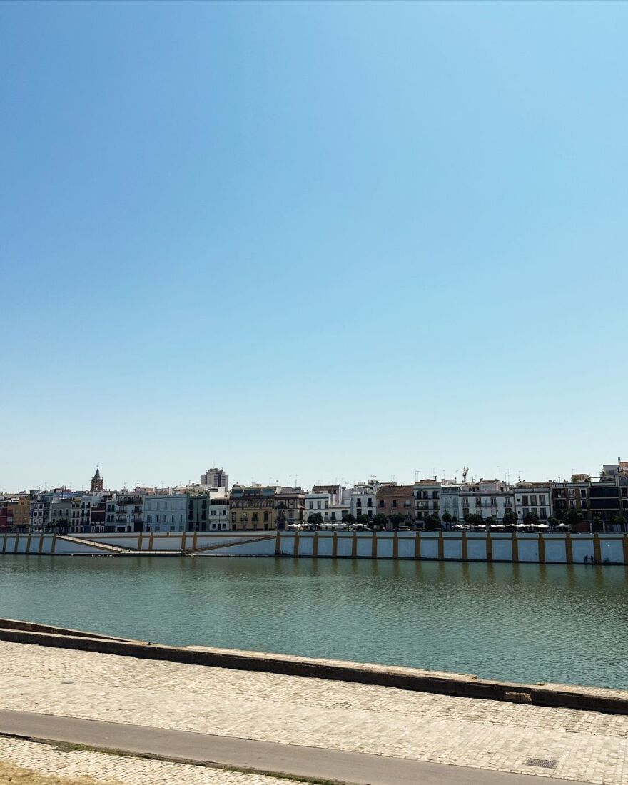 Δανάη Μπάρκα: Ανάρτησε νέες φωτογραφίες από την Ισπανία στο Instagram 